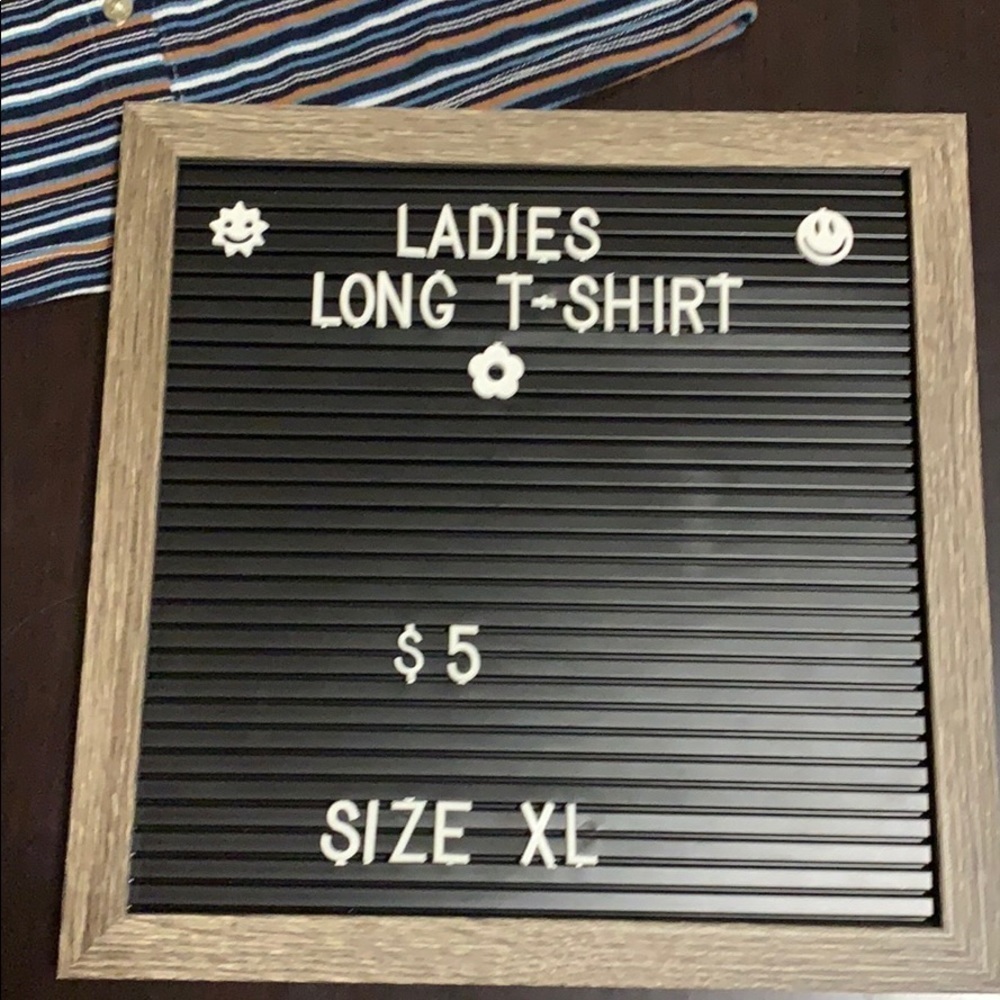 Ladies George button up top - Picture 2 of 5
